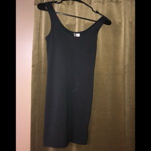 Short, tight fit, black dress 🖤